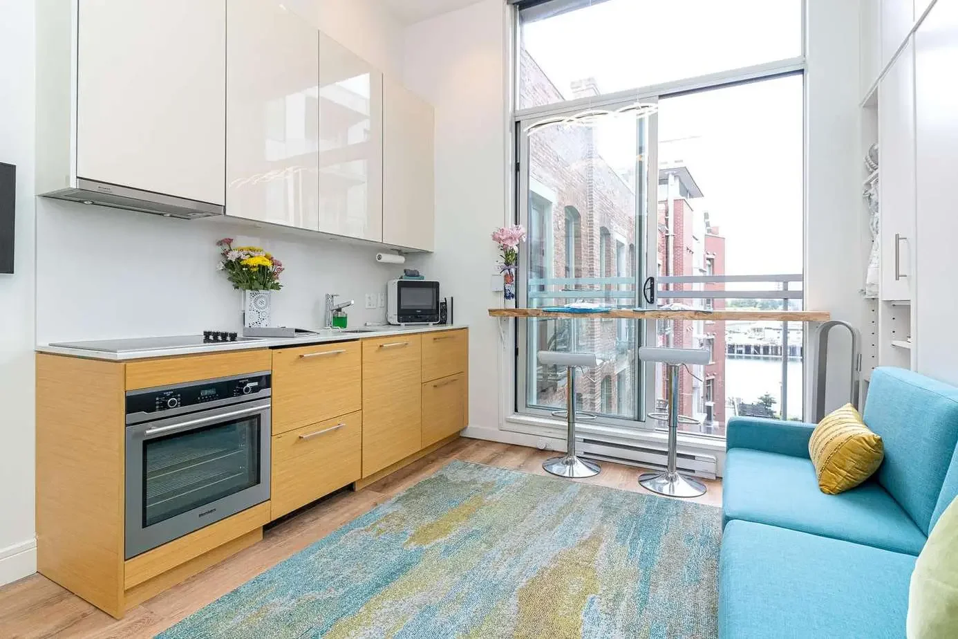 Gorge-ous View Microloft in Downtown Victoria